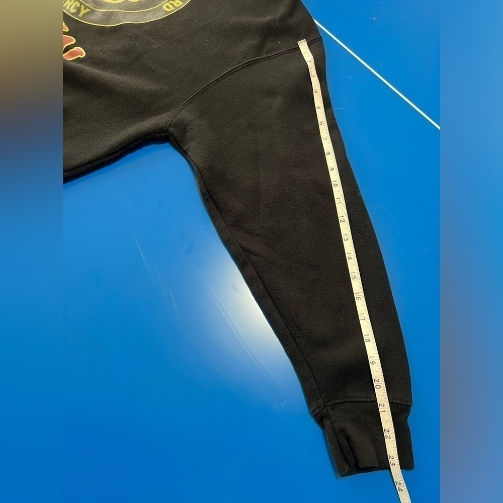 Cobra-Kai Hooded Sweatshirt. Pristine Condition. Size XL - Picture 2 of 5